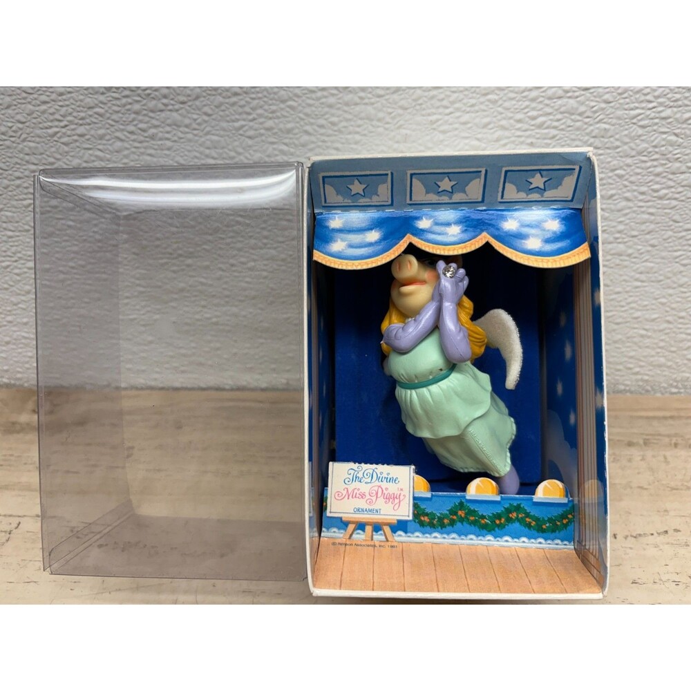 Vtg 1981 Hallmark Keepsake Miss Piggi Angel Christmas Ornament